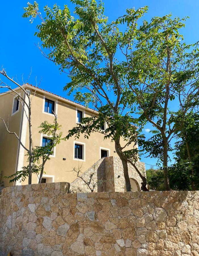 Casa U Fornu Residence & Spa Л'Иль-Рус Экстерьер фото